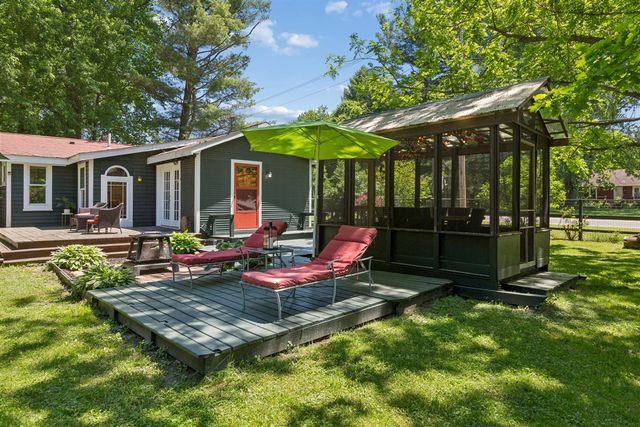 3779 W Glendora Road, New Troy, MI 49119