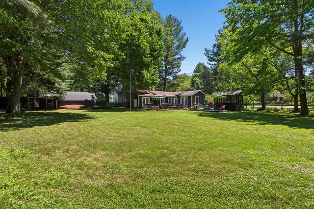 3779 W Glendora Road, New Troy, MI 49119