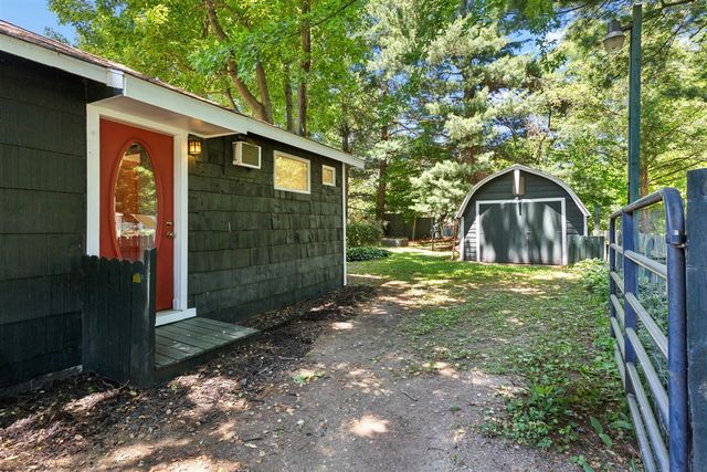 3779 W Glendora Road, New Troy, MI 49119