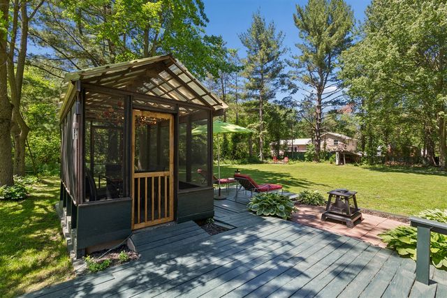3779 W Glendora Road, New Troy, MI 49119