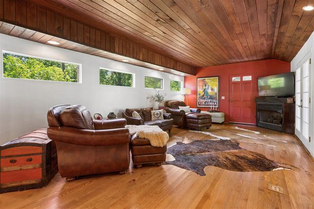 3779 W Glendora Road, New Troy, MI 49119
