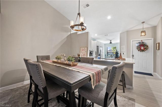 17611 Marco Island LN, Fort Myers, FL 33908