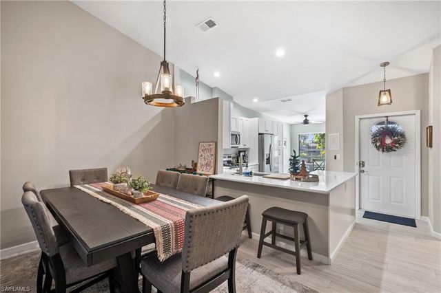 17611 Marco Island LN, Fort Myers, FL 33908