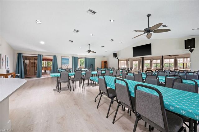 17611 Marco Island LN, Fort Myers, FL 33908