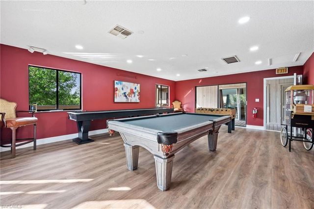 17611 Marco Island LN, Fort Myers, FL 33908