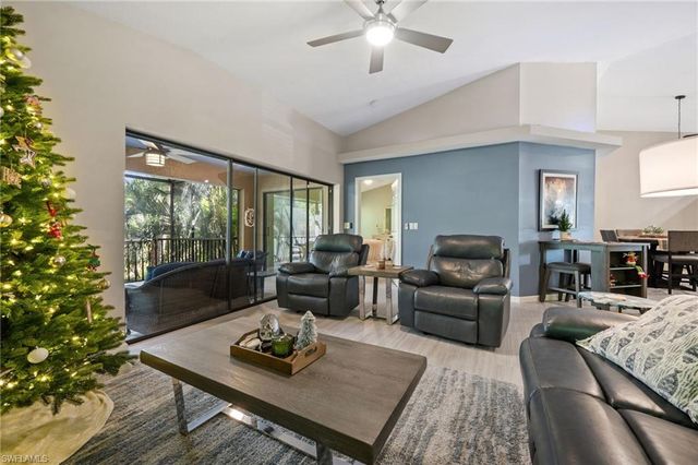 17611 Marco Island LN, Fort Myers, FL 33908