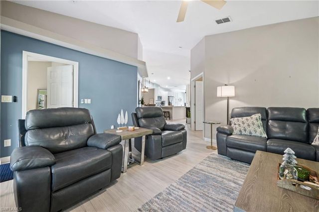 17611 Marco Island LN, Fort Myers, FL 33908