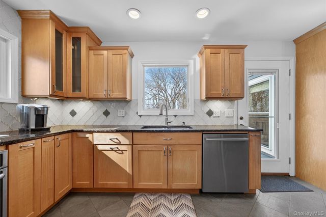 15 Ridge Road, Cornwall, NY 12518