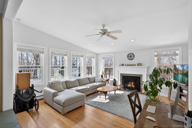 15 Ridge Road, Cornwall, NY 12518