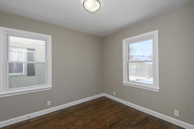 4727 N Green Bay AVENUE, Milwaukee, WI 53209