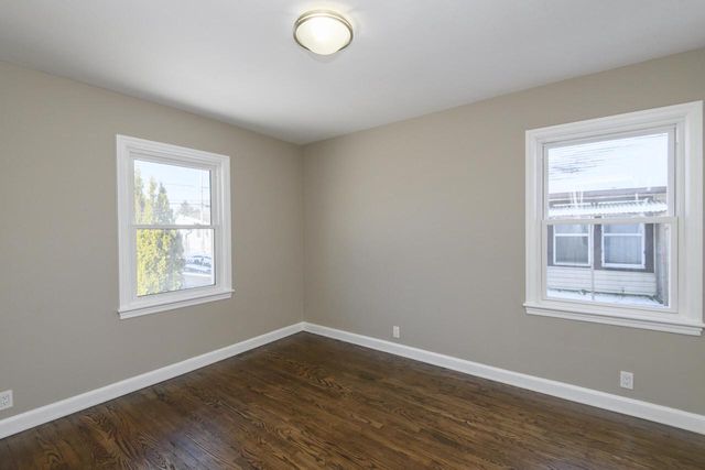 4727 N Green Bay AVENUE, Milwaukee, WI 53209