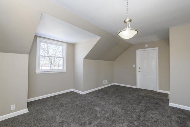 4727 N Green Bay AVENUE, Milwaukee, WI 53209