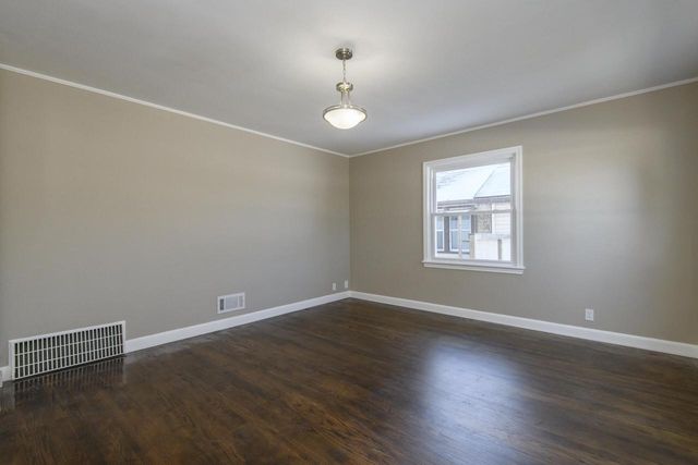 4727 N Green Bay AVENUE, Milwaukee, WI 53209