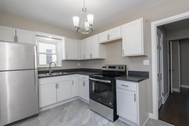 4727 N Green Bay AVENUE, Milwaukee, WI 53209