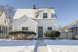 4727 N Green Bay AVENUE, Milwaukee, WI 53209