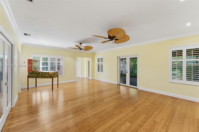 11450 SW 92nd Ct, Miami, FL 33176