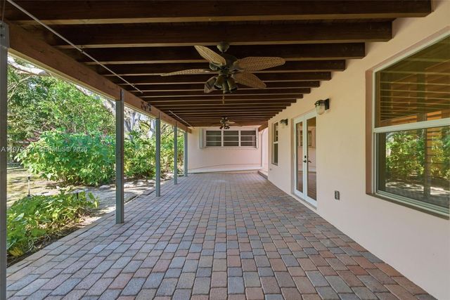 11450 SW 92nd Ct, Miami, FL 33176