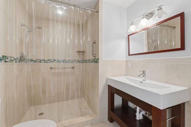 11450 SW 92nd Ct, Miami, FL 33176