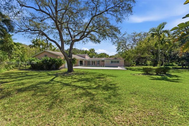 11450 SW 92nd Ct, Miami, FL 33176