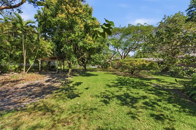 11450 SW 92nd Ct, Miami, FL 33176