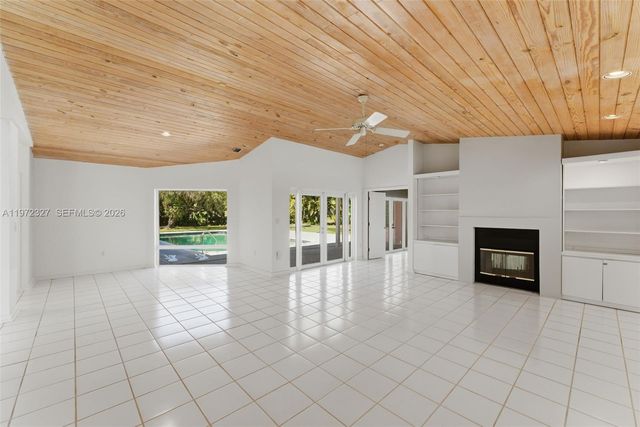 11450 SW 92nd Ct, Miami, FL 33176