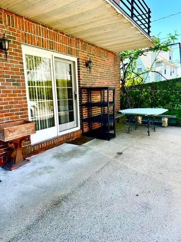 670 Humphrey St 1, Swampscott, MA 01907
