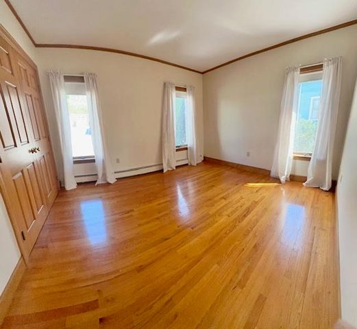670 Humphrey St 1, Swampscott, MA 01907