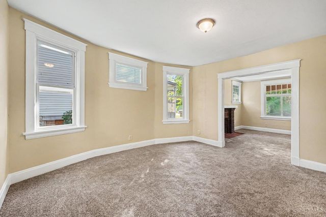 954 Elberon Avenue, Cincinnati, OH 45205