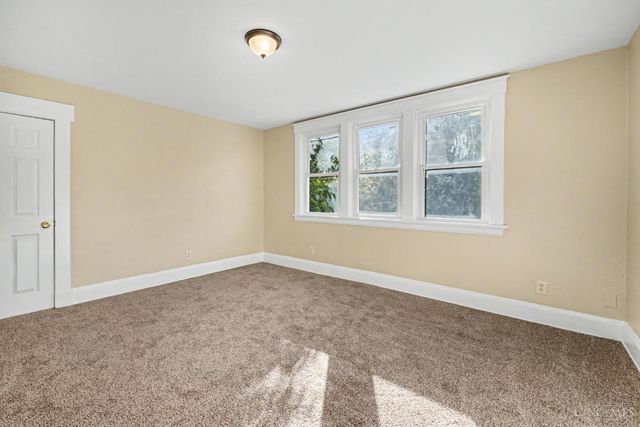 954 Elberon Avenue, Cincinnati, OH 45205