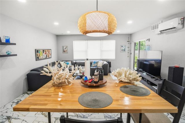 416 73RD AVENUE N 207, St Petersburg, FL 33702