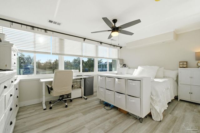 201 Pensacola Beach Rd B14, Gulf Breeze, FL 32561