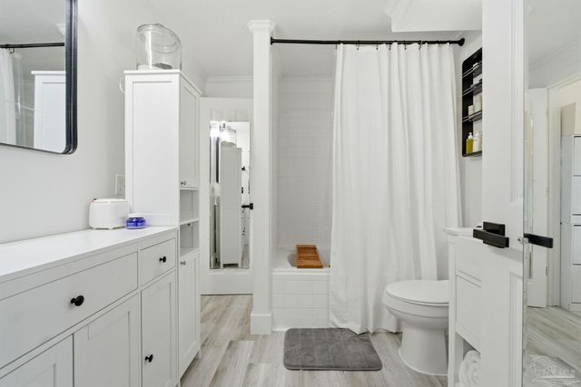 201 Pensacola Beach Rd B14, Gulf Breeze, FL 32561