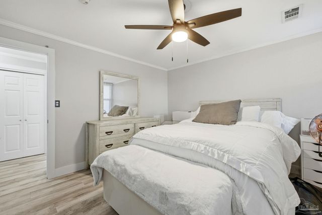 201 Pensacola Beach Rd B14, Gulf Breeze, FL 32561