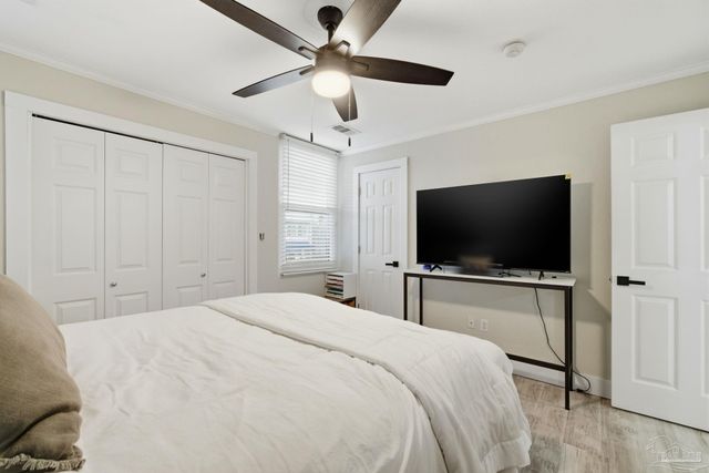 201 Pensacola Beach Rd B14, Gulf Breeze, FL 32561