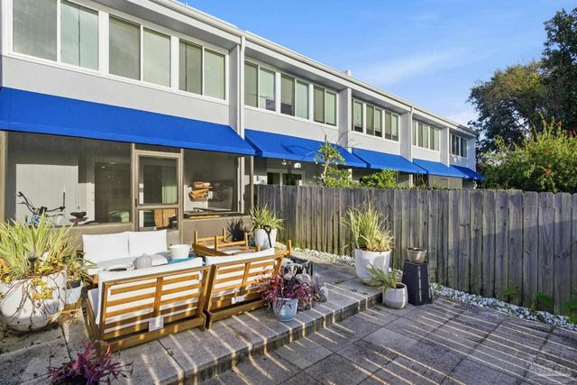 201 Pensacola Beach Rd B14, Gulf Breeze, FL 32561