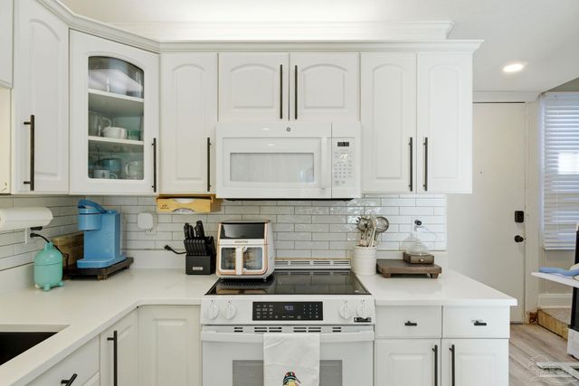 201 Pensacola Beach Rd B14, Gulf Breeze, FL 32561