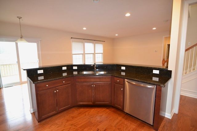 8 Spicebush Court, Hopkinton, MA 01748