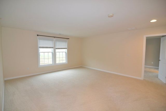 8 Spicebush Court, Hopkinton, MA 01748