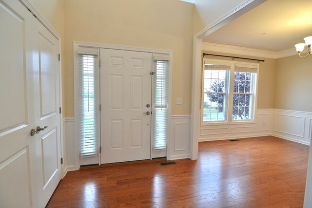 8 Spicebush Court, Hopkinton, MA 01748