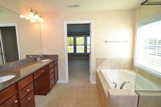 8 Spicebush Court, Hopkinton, MA 01748