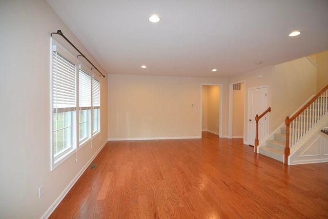 8 Spicebush Court, Hopkinton, MA 01748