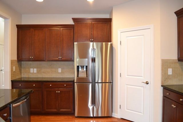 8 Spicebush Court, Hopkinton, MA 01748