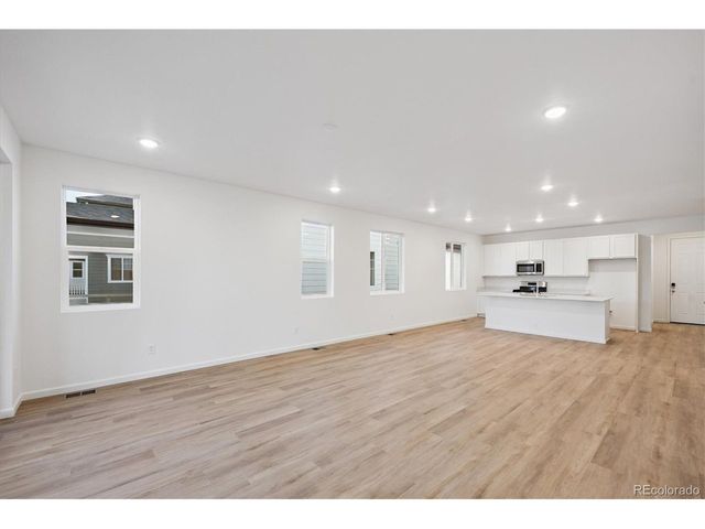 928 Steppe Ln, Windsor, CO 80550