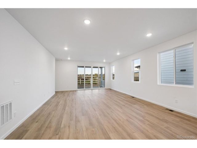 928 Steppe Ln, Windsor, CO 80550