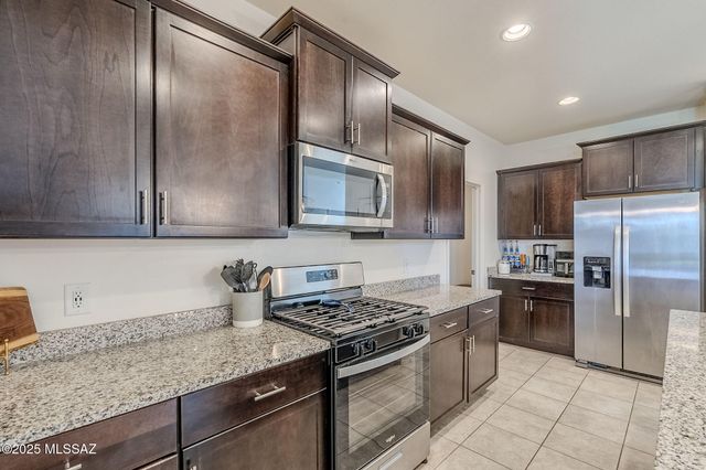 6798 E Paseo De Villalobos, Tucson, AZ 85756