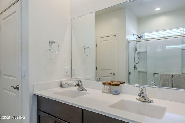 6798 E Paseo De Villalobos, Tucson, AZ 85756