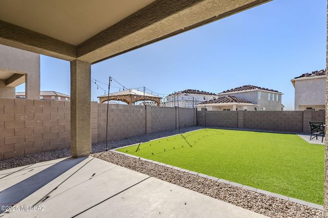 6798 E Paseo De Villalobos, Tucson, AZ 85756