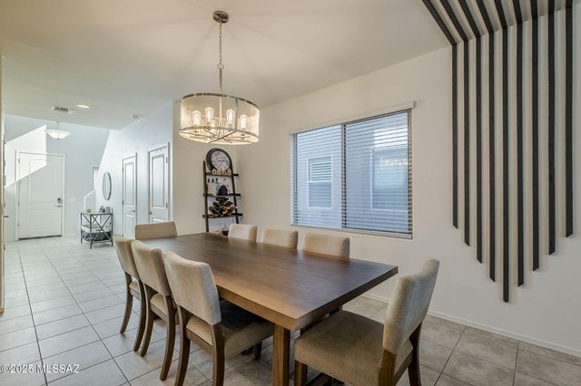 6798 E Paseo De Villalobos, Tucson, AZ 85756