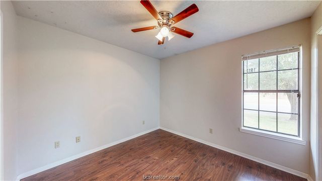 1913 Woodsman Drive, College Station, TX 77840