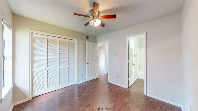 1913 Woodsman Drive, College Station, TX 77840